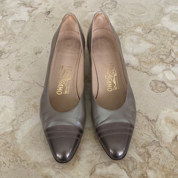 Vintage Salvatore Ferragamo Metallic Silver & Bronze Leather Court Shoes - Picture 4 of 14